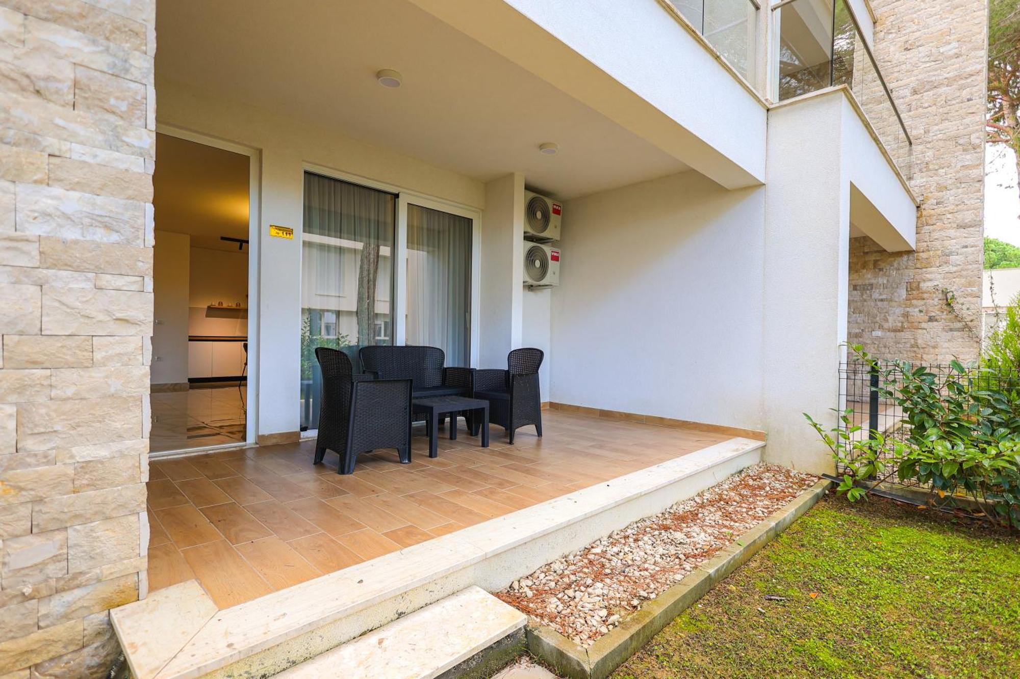Sanpietro Vacation Apartments Durrës 외부 사진